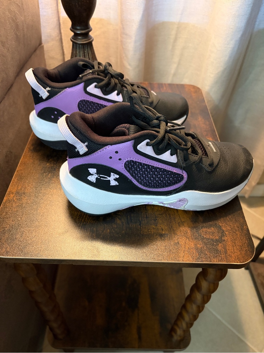 Under Armour Black and Purple Sneakers - EUC! 🏀 ready!!
